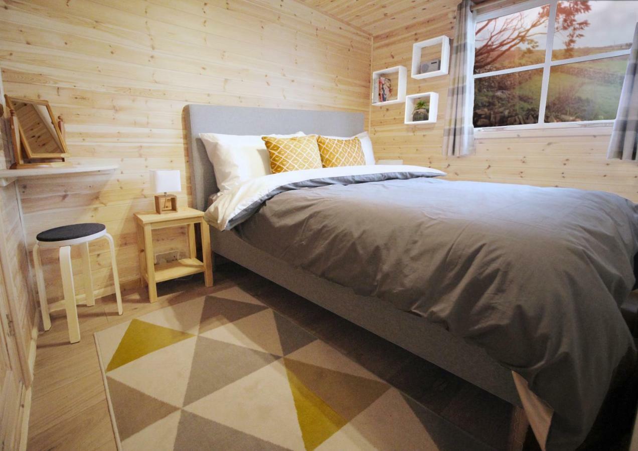 Scandi Cabin On A Hill, With Stunning Panoramic Views Ludgvan Exterior photo